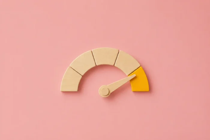 Illustration d'une jauge permettant d'évaluer où se situe votre degré de gestion de votre santé et prévoyance. Plutôt bien structuré ou encore à courir après les dossiers ?